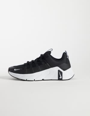 Nike Training Free Metcon 7 trainers in black and white
