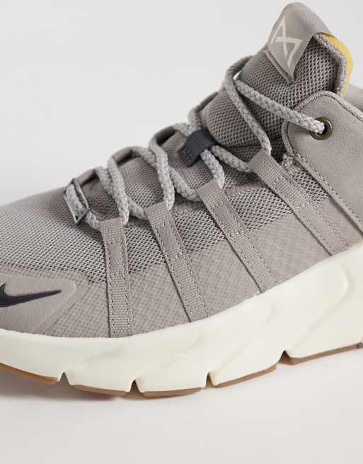 Nike Training Free Metcon 7 trainers in grey, 3 of 5