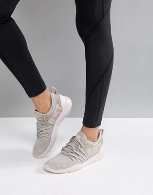 Nike Training - Free Tr 7 - Scarpe da ginnastica grigio e rosa | ASOS