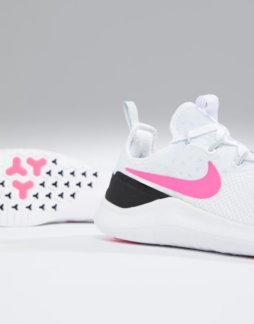 Nike training free tr 8 trainers in white on sale with pink swoosh