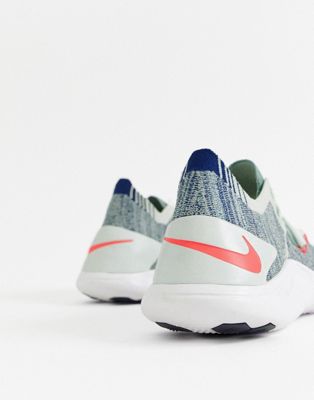 nike training free tr flyknit trainers in grey and blue