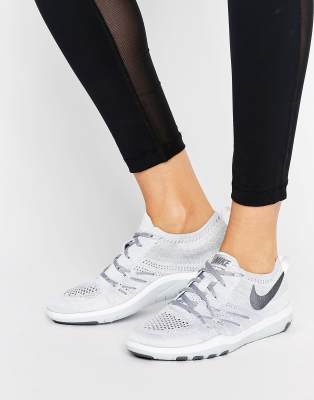 nike free focus flyknit training sneakers