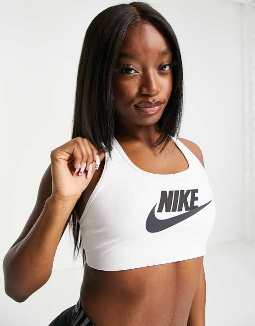 Nike Training - Futura - Sport-bh met medium ondersteuning en swoosh in wit, 3 van 4