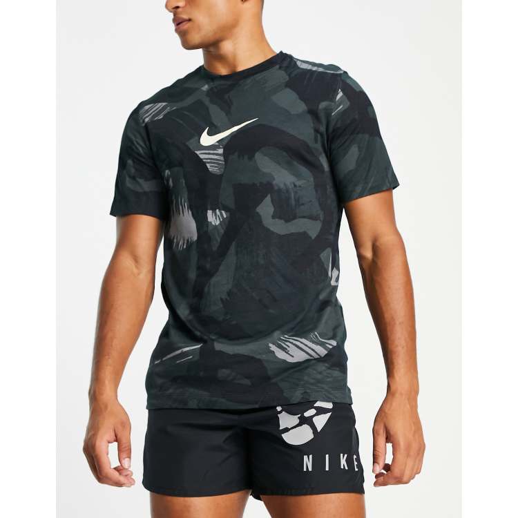 Glitch Camo Dri-FIT printed t-shirt in black | ASOS