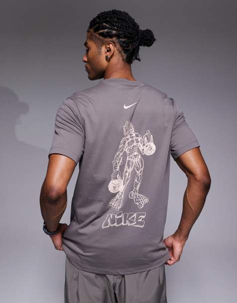 Nike Training – Grå t-shirt med tryck baktill - view 1