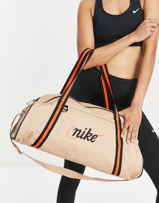 Nike Training – Gym Club – Pomarańczowa torba sportowa w stylu retro