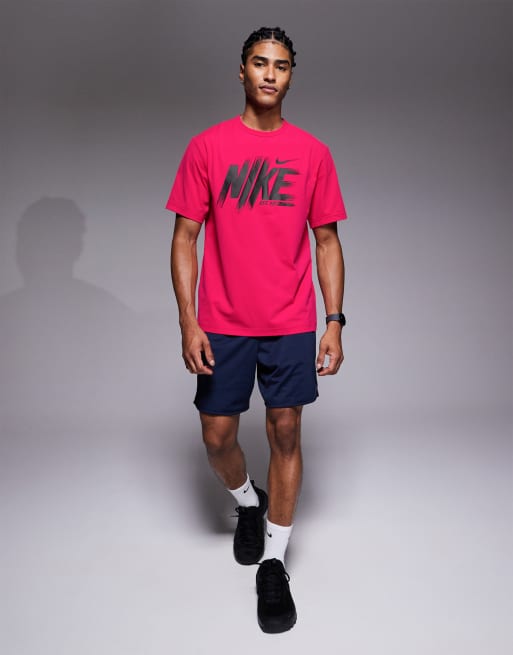 Nike Training Heritage graphic T-shirt in pink, 2 of 5