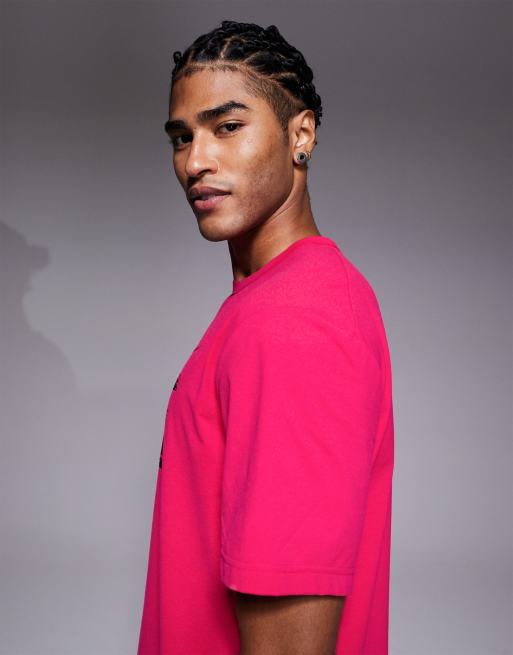 Nike Training Heritage graphic T-shirt in pink, 4 of 5