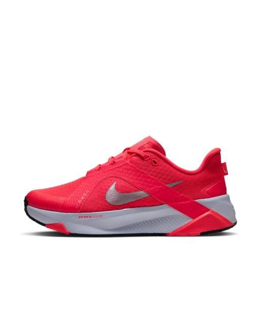 Nike Training Hybrid RN trainers in red and white, 4 of 4