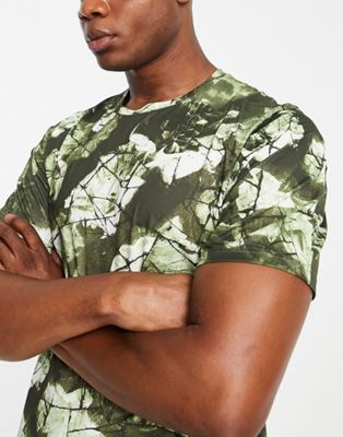 Nike Training Hyperdry printed abstract t-shirt in green
