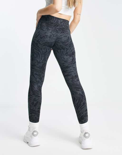 Nike Training - Icon Clash One Dri-FIT - Højtaljede 7/8 leggings i sort med print, 2 af 4
