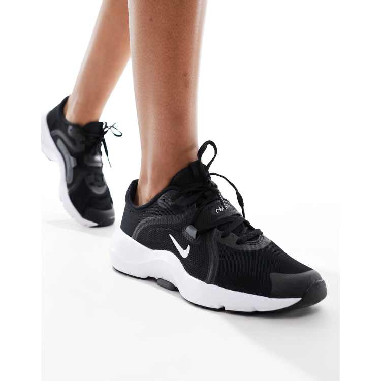 Nike Training In-Season 13 sneakers in black and white | ASOS display picture 2