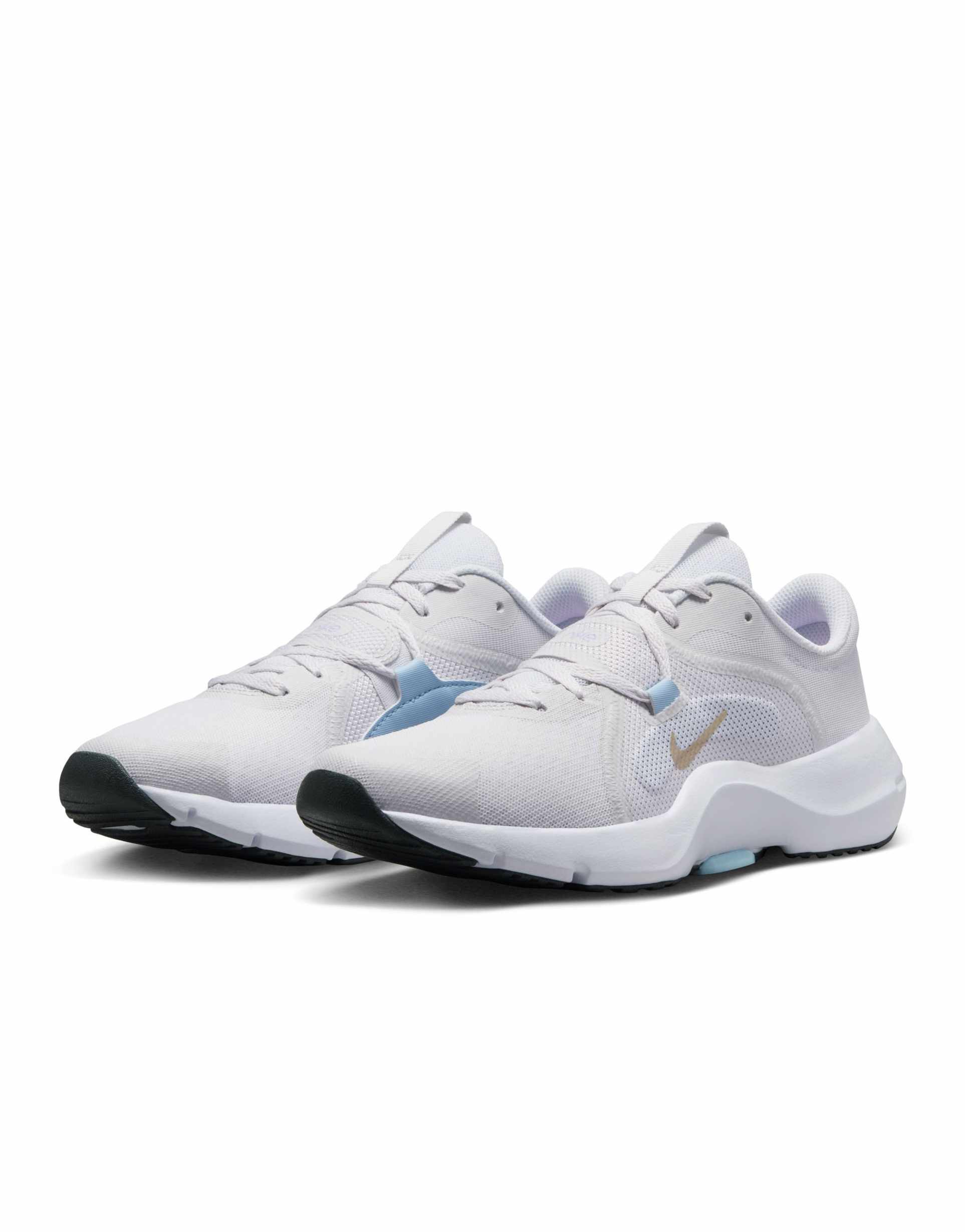 nike training in-season 13 sneakers in white, light blue and gold