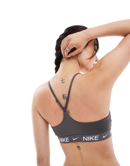 Nike Training - Indy Dri-FIT - Reggiseno sportivo a supporto leggero grigio, 2 di 4