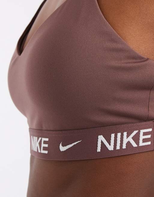Nike Training - Indy Dri-FIT - Reggiseno sportivo viola scuro a supporto leggero, 3 di 4