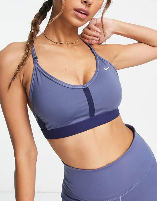 Nike Training Alate Minimalist Dri-FIT light support sports bra in