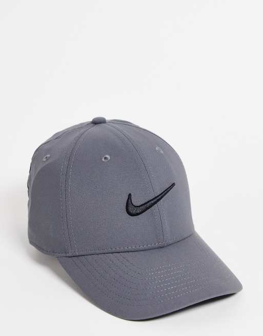 Nike Training Legacy91 DriFIT Kappe in Grau ASOS