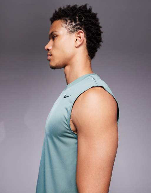 Nike Training - Legend Dri-FIT - Canotta verde, 4 di 5