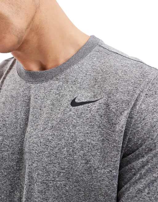 Nike Training – Legend – Dri-FIT – Mörkgrå t-shirt, 2 av 4