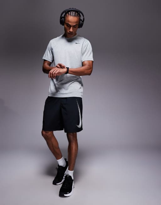 Nike Training – Legend Dri-FIT – T-Shirt in Grau, 2 von 5