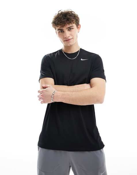 Nike Training – Legend Dri-FIT – T-Shirt in Schwarz - view 1