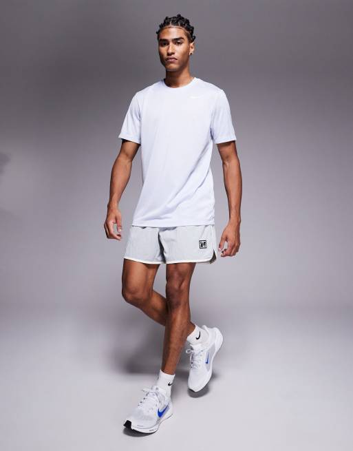 Nike Training Legend Dri-FIT veneer t-shirt in grey, 2 of 4