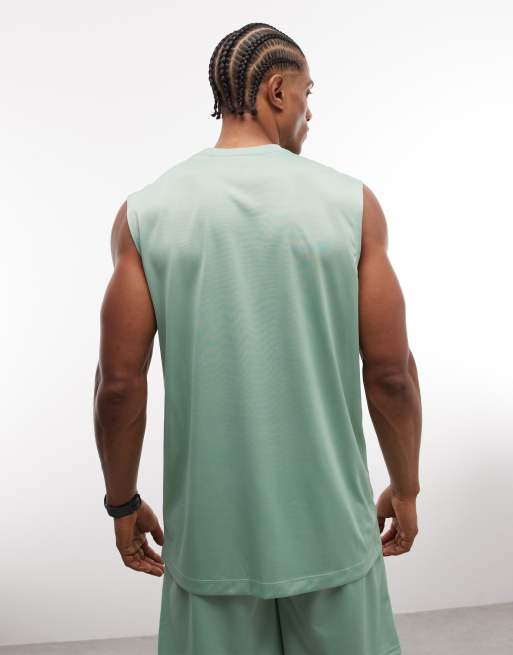 Nike Training Legend Dri-FIT vest in light green, 4 of 5
