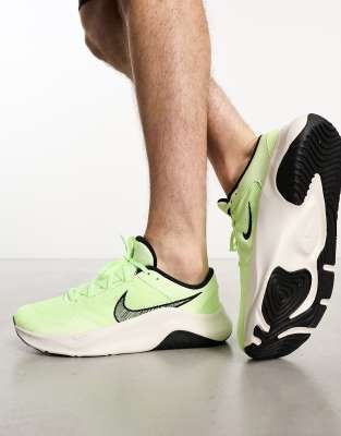 Nike Training Legend Essential 3 NN trainers in volt-Green