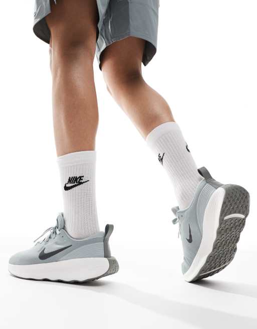 Nike Training Legend Essential 4 sneakers in gray and white, 3 of 5