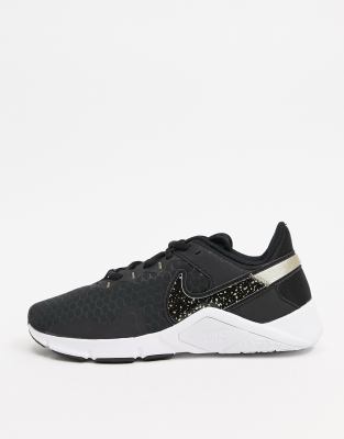 nike training legend sneaker in black