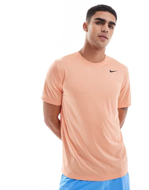 Nike Training - Legend - T-shirt en tissu Dri-FIT - Orange - view 1