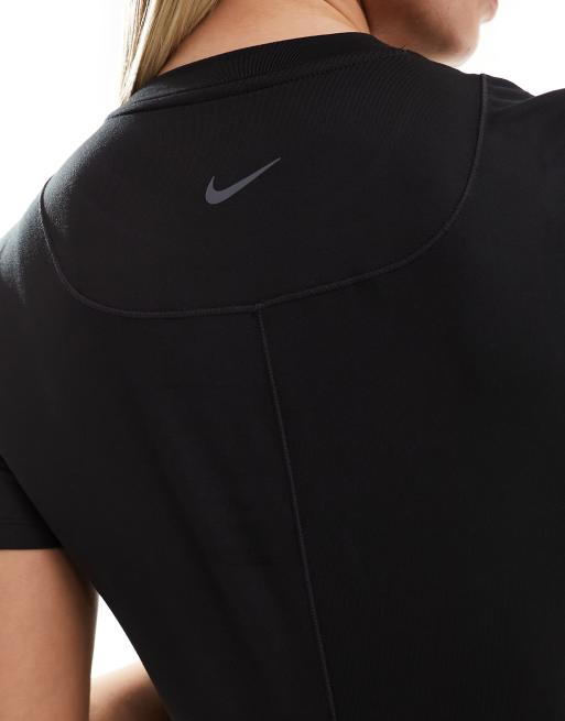 Nike Training Maternity - One - T-shirt nera, 4 di 4