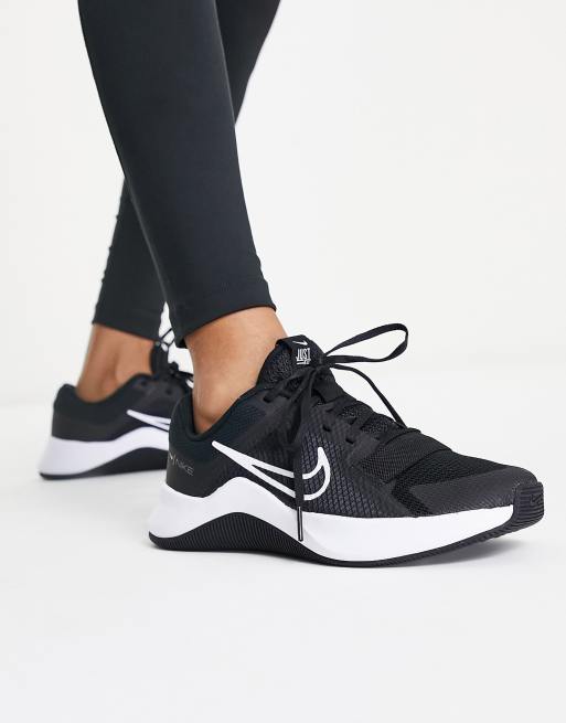 Black nike shop gym trainers