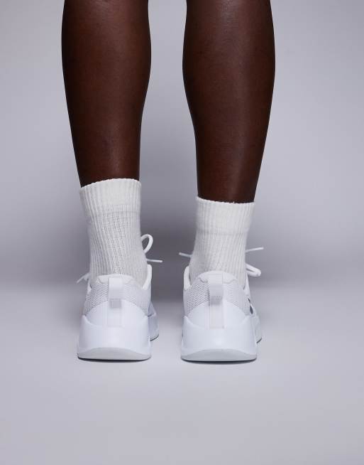 Nike Training – MC 3 – Sneaker in Weiß, 5 von 5