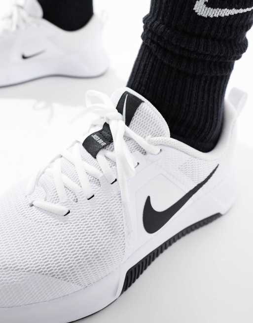Nike Training MC 3 sneakers in white and black, 5 of 5