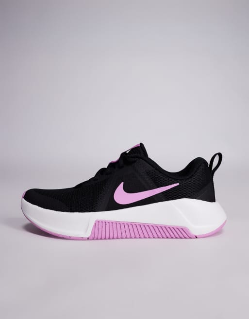 Nike Training MC 3 trainers in black and pink, 2 of 5