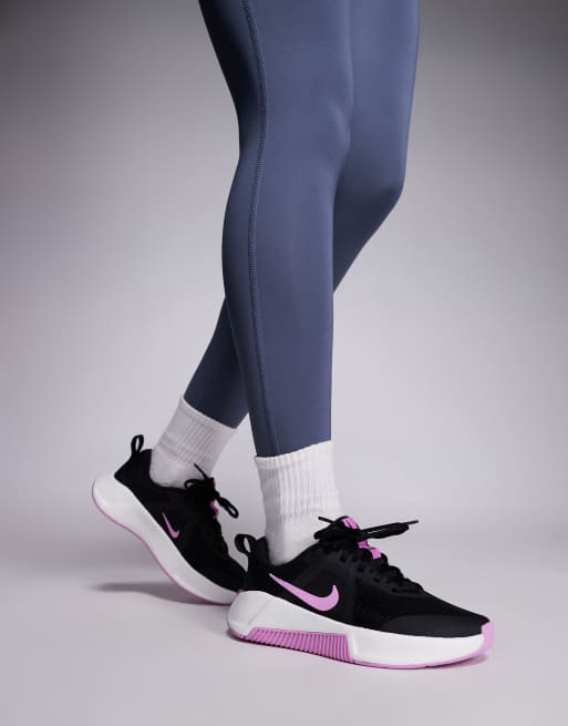 Nike Training MC 3 trainers in black and pink, 5 of 5
