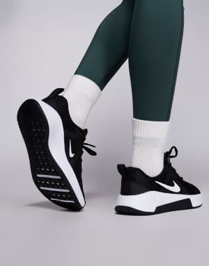 Nike Training MC 3 trainers in black and white
