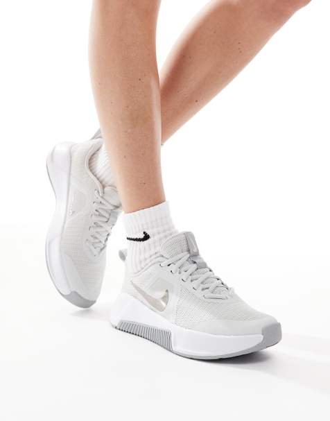Nike Training MC 3 trainers in grey and white - view 1