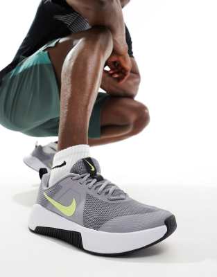 Nike Training Nike Training MC 3 trainers in grey