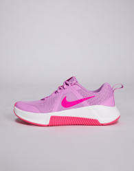 Nike Training MC 3 trainers in pink
