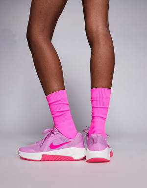 Nike Training MC 3 trainers in pink