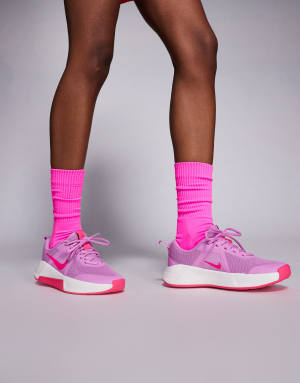 Nike Training MC 3 trainers in pink