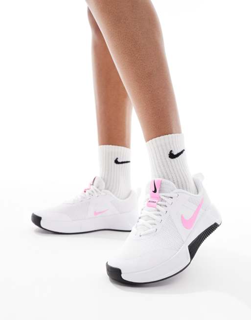 Nike Training MC 3 trainers in white and pink, 5 of 5