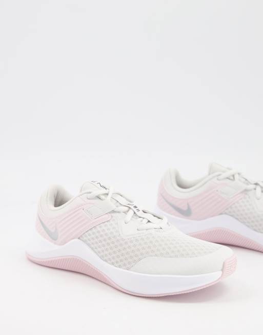 nike training mc trainers in pink