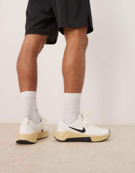 Nike Training MC Trainer 3 sneakers in off-white and black, 3 of 5