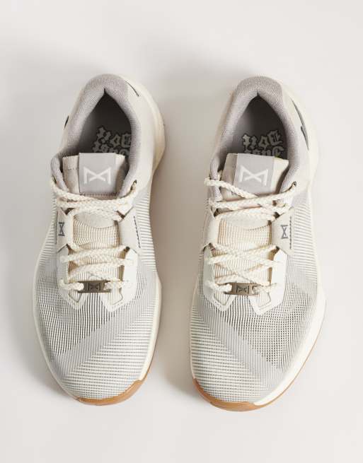 Nike Training Metcon 10 baskets en ivoire et gris, 3 de 5
