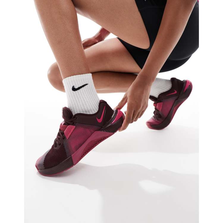 Nike Women’s Training Sneakers - Maroon & Hot Pink Nike Metcon 10 Nike Metcon 10 Womens CrossFit Shoes - Dark Red/Dark Pink  main image 3