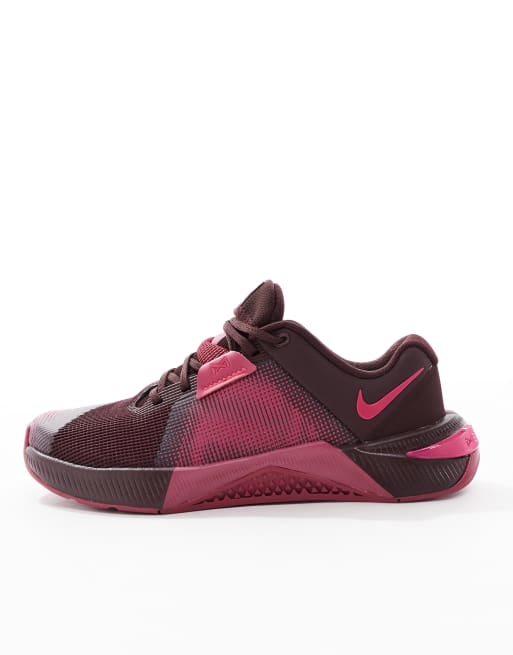 Nike Training Metcon 10 sneakers in burgundy, 2 of 5