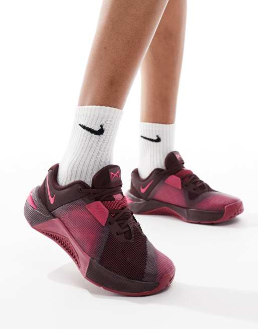 Nike Training Metcon 10 sneakers in burgundy, 5 of 5